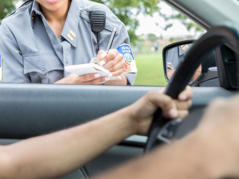 Justiça restabelece direito de dirigir a funcionária pública que depende da cnh para o trabalho