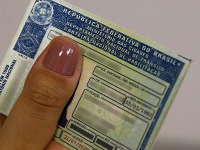 Perdeu a CNH por se recusar ao teste do bafômetro Entenda seus direitos com um advogado especialista